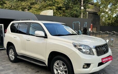 Toyota Land Cruiser Prado 150 рестайлинг 2, 2012 год, 3 300 000 рублей, 3 фотография