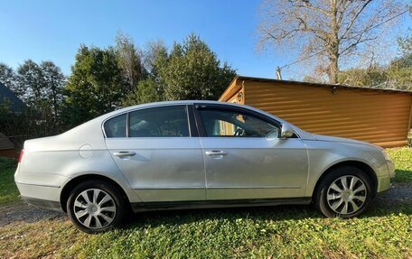 Volkswagen Passat B6, 2010 год, 800 000 рублей, 2 фотография