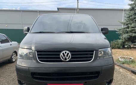 Volkswagen Multivan T5, 2004 год, 2 000 000 рублей, 2 фотография