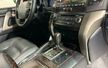 Toyota Land Cruiser 200, 2008 год, 3 280 000 рублей, 6 фотография