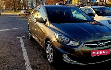 Hyundai Solaris II рестайлинг, 2011 год, 979 999 рублей, 2 фотография