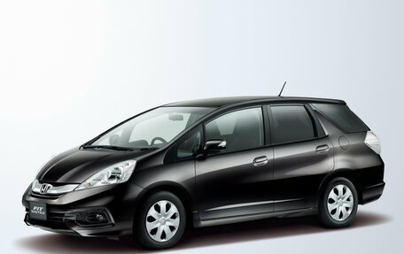 Honda Fit Shuttle I рестайлинг, 2013 год, 1 380 000 рублей, 1 фотография