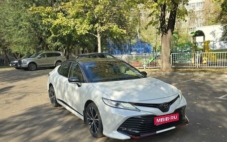 Toyota Camry, 2020 год, 3 850 000 рублей, 1 фотография