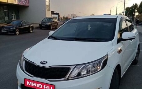 KIA Rio III рестайлинг, 2013 год, 990 000 рублей, 1 фотография