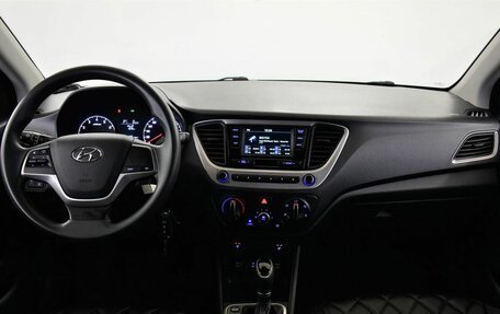 Hyundai Solaris II рестайлинг, 2018 год, 1 345 000 рублей, 5 фотография