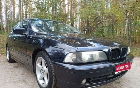 BMW 5 серия, 2001 год, 625 000 рублей, 2 фотография