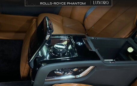 Rolls-Royce Phantom VIII, 2021 год, 48 000 000 рублей, 8 фотография