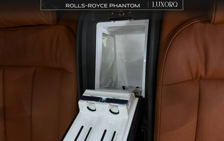 Rolls-Royce Phantom VIII, 2021 год, 48 000 000 рублей, 6 фотография