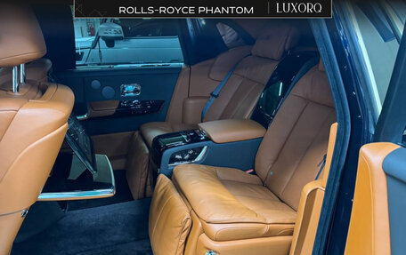 Rolls-Royce Phantom VIII, 2021 год, 48 000 000 рублей, 9 фотография