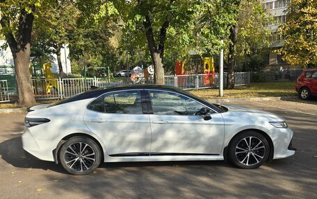 Toyota Camry, 2020 год, 3 850 000 рублей, 8 фотография