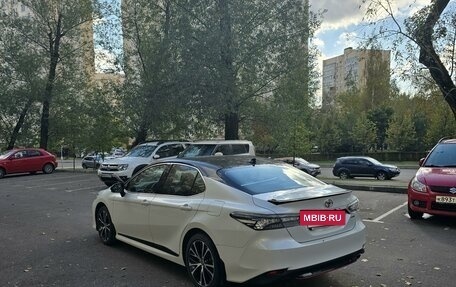 Toyota Camry, 2020 год, 3 850 000 рублей, 5 фотография