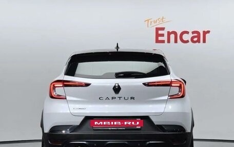 Renault Captur II, 2020 год, 1 500 000 рублей, 4 фотография