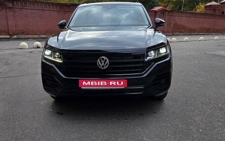 Volkswagen Touareg III, 2018 год, 5 799 999 рублей, 3 фотография