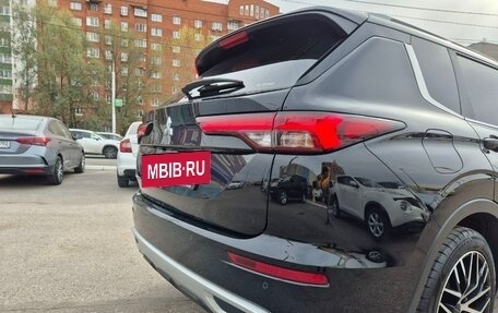 Mitsubishi Outlander, 2023 год, 4 199 000 рублей, 36 фотография