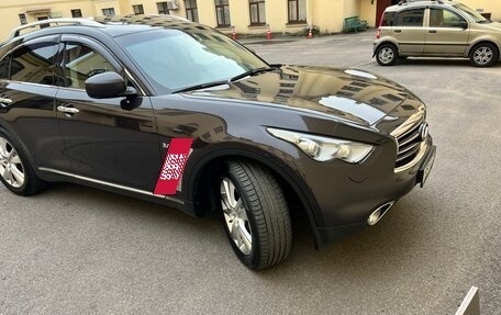 Infiniti QX70, 2015 год, 2 350 000 рублей, 3 фотография