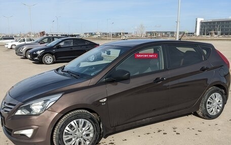 Hyundai Solaris II рестайлинг, 2015 год, 1 150 000 рублей, 3 фотография