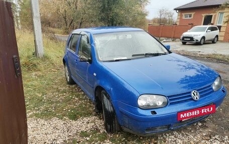 Volkswagen Golf IV, 2000 год, 300 000 рублей, 2 фотография