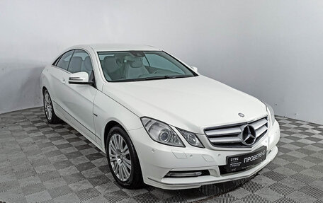 Mercedes-Benz E-Класс, 2010 год, 1 471 000 рублей, 3 фотография