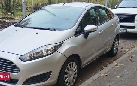 Ford Fiesta, 2015 год, 980 000 рублей, 12 фотография