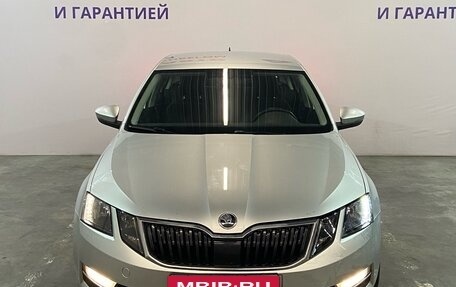 Skoda Octavia, 2017 год, 1 795 000 рублей, 2 фотография