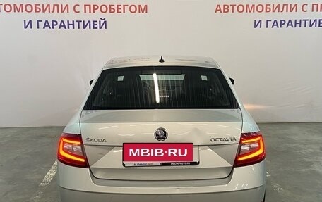 Skoda Octavia, 2017 год, 1 795 000 рублей, 5 фотография