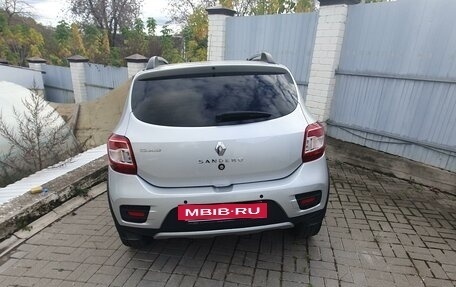 Renault Sandero II рестайлинг, 2015 год, 990 000 рублей, 5 фотография