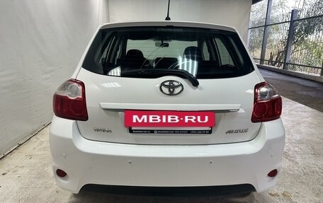 Toyota Auris II, 2011 год, 1 190 000 рублей, 10 фотография