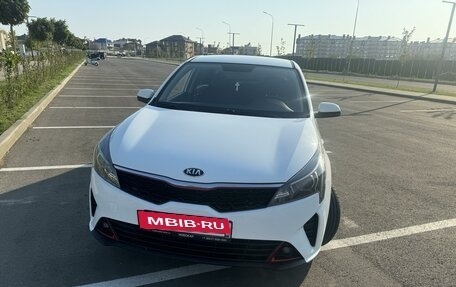 KIA Rio IV, 2020 год, 1 950 000 рублей, 3 фотография