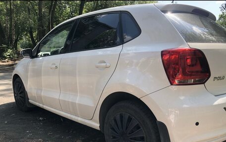 Volkswagen Polo VI (EU Market), 2013 год, 717 500 рублей, 1 фотография