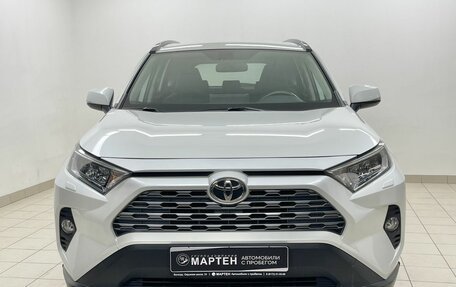 Toyota RAV4, 2019 год, 3 335 000 рублей, 2 фотография