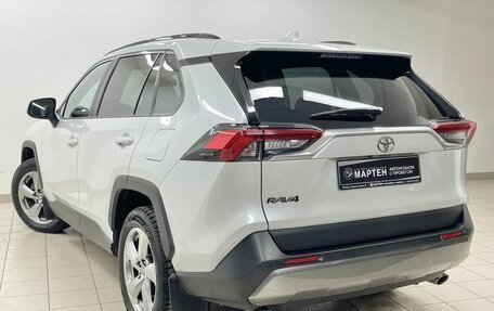 Toyota RAV4, 2019 год, 3 335 000 рублей, 6 фотография