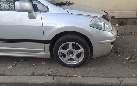 Nissan Tiida, 2011 год, 920 000 рублей, 10 фотография