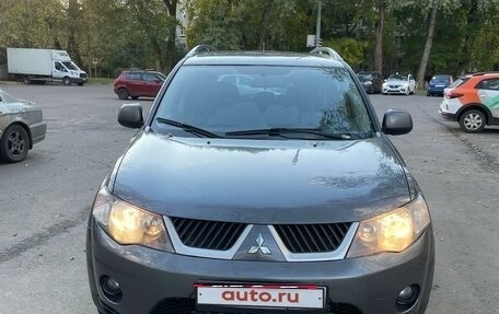 Mitsubishi Outlander III рестайлинг 3, 2007 год, 1 290 000 рублей, 1 фотография