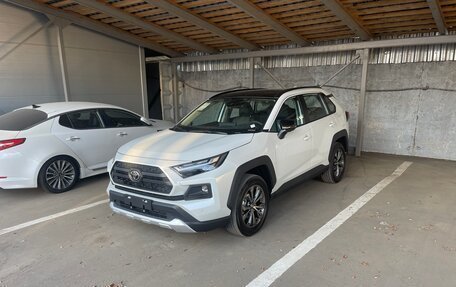 Toyota RAV4, 2024 год, 4 350 000 рублей, 1 фотография