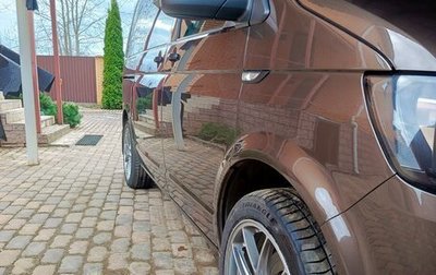 Volkswagen Multivan T6 рестайлинг, 2015 год, 3 100 000 рублей, 1 фотография