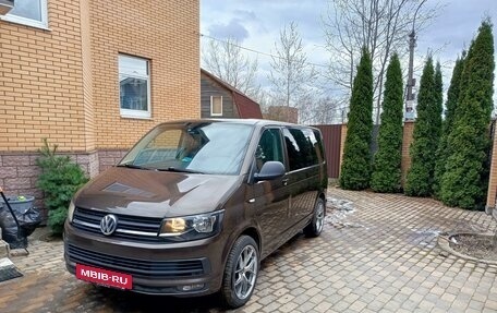 Volkswagen Multivan T6 рестайлинг, 2015 год, 3 100 000 рублей, 7 фотография