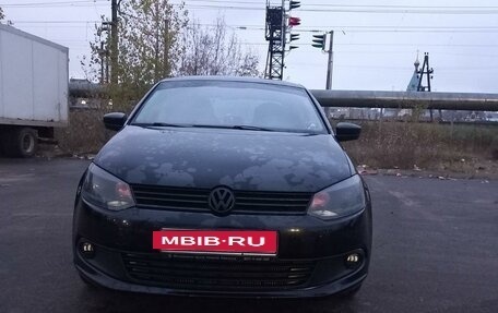 Volkswagen Polo VI (EU Market), 2015 год, 880 000 рублей, 2 фотография