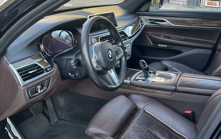 BMW 7 серия, 2017 год, 4 380 000 рублей, 17 фотография