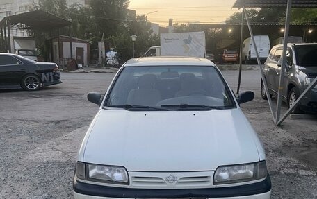 Nissan Primera II рестайлинг, 1992 год, 250 000 рублей, 3 фотография