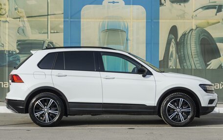 Volkswagen Tiguan II, 2017 год, 3 099 000 рублей, 5 фотография