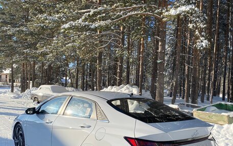 Hyundai Elantra, 2023 год, 2 500 000 рублей, 2 фотография