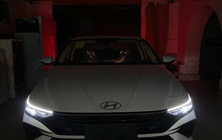 Hyundai Elantra, 2023 год, 2 500 000 рублей, 10 фотография