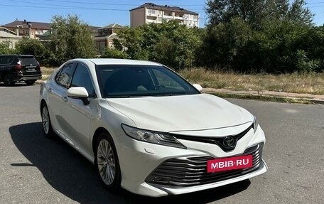 Toyota Camry, 2021 год, 3 300 000 рублей, 9 фотография