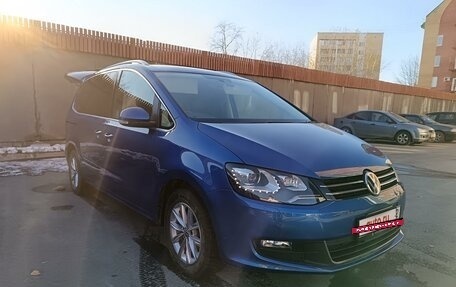 Volkswagen Sharan II, 2018 год, 2 500 000 рублей, 2 фотография