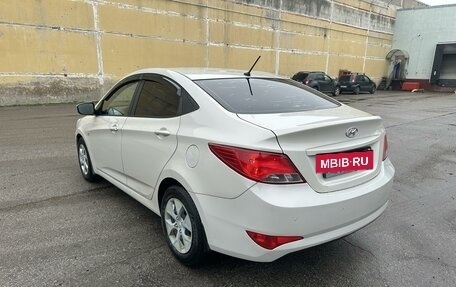 Hyundai Solaris II рестайлинг, 2015 год, 895 000 рублей, 7 фотография