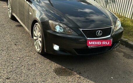 Lexus IS II рестайлинг 2, 2006 год, 1 100 000 рублей, 2 фотография