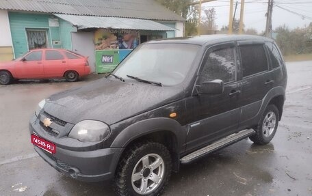 Chevrolet Niva I рестайлинг, 2010 год, 527 000 рублей, 1 фотография