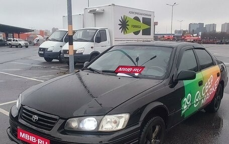 Toyota Camry, 1999 год, 380 000 рублей, 1 фотография