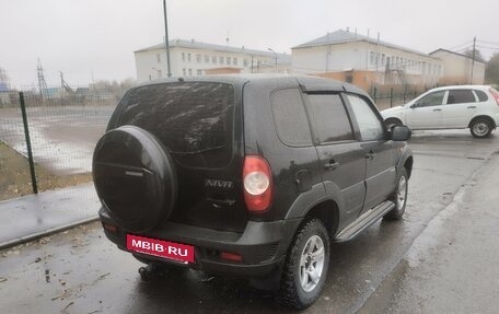 Chevrolet Niva I рестайлинг, 2010 год, 527 000 рублей, 3 фотография