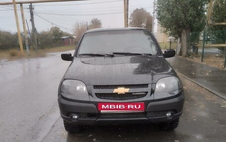 Chevrolet Niva I рестайлинг, 2010 год, 527 000 рублей, 12 фотография